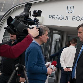 Nová známka s motivem parníku Vltava