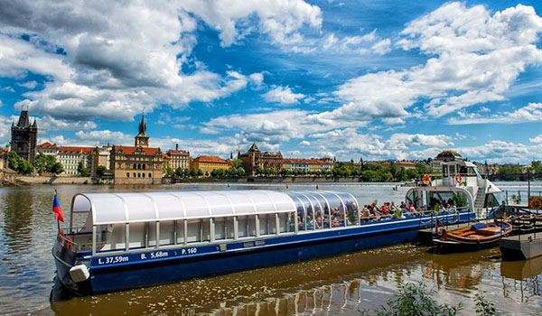 Agnes de Bohemia Boat