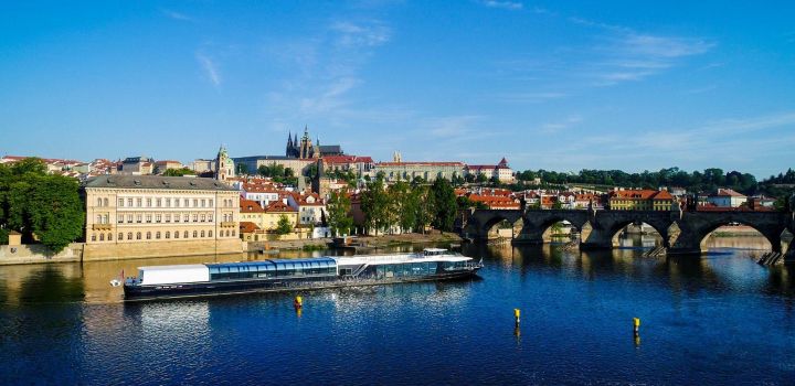 Praha má novou superloď