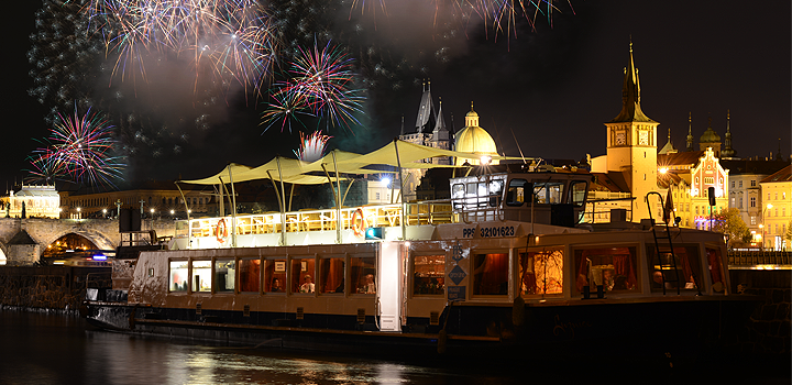 prague river cruise new years eve